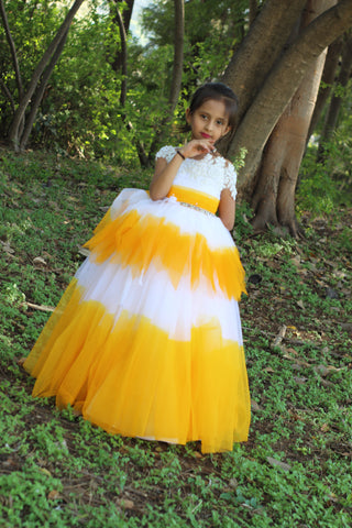 girls wearing a white and yellow dress - Fashion Designer in Pune
